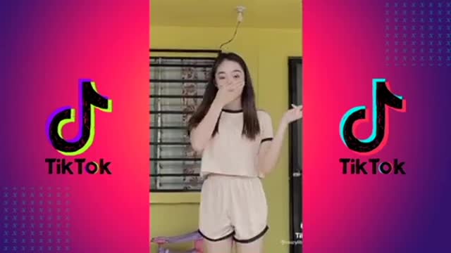 SEXY GIRLS TIKTOK