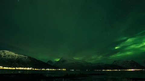 Emergence of the Northern Lights: Vesterålen, Norway, 2016