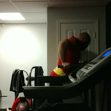 Building Them Triceps!