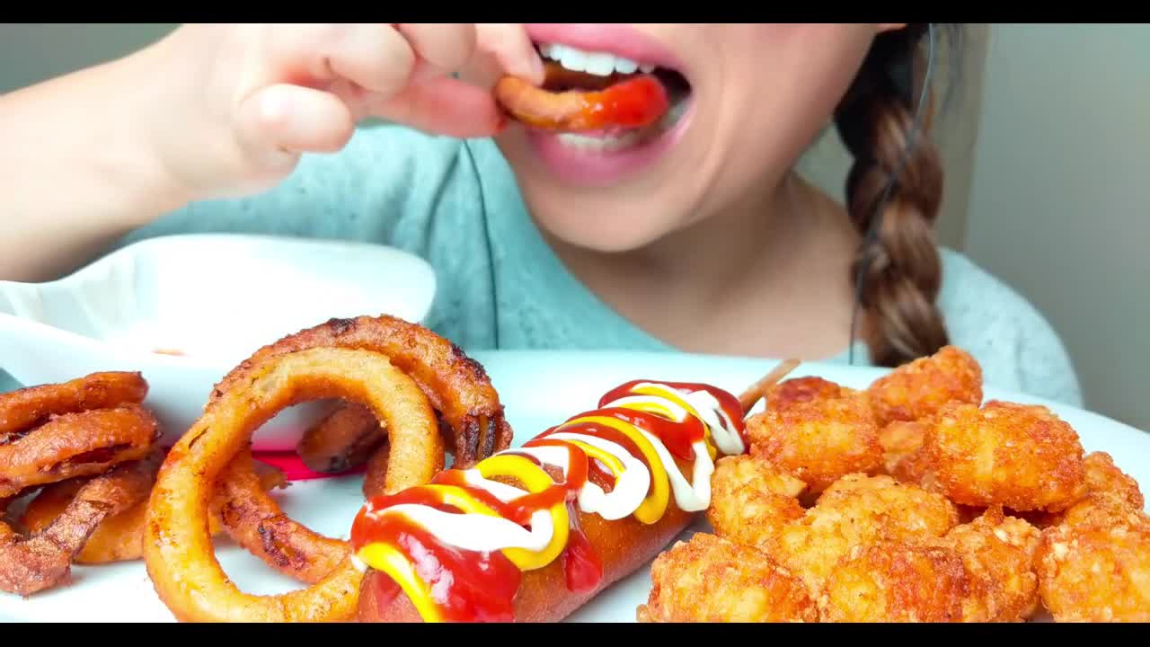 display of crispy onion rings