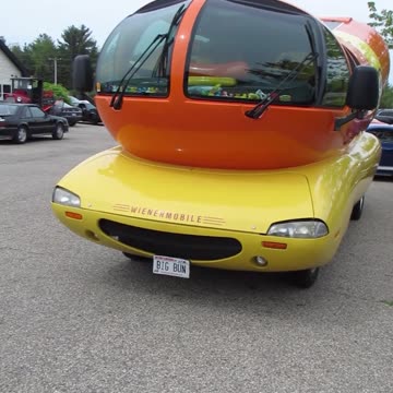 Oscar Meyer Wienermobile