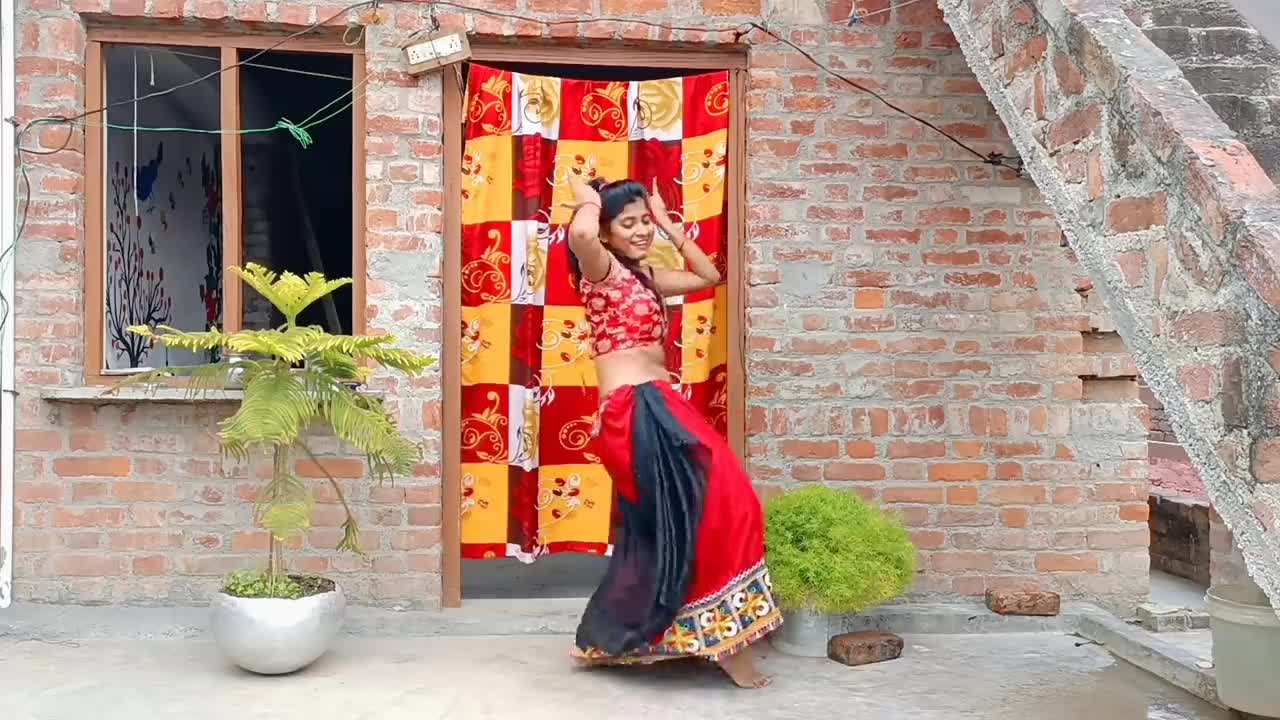 16 sal ki ladki ka dance performance best viral video