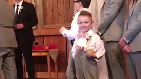 Small kids comedy to a wedding