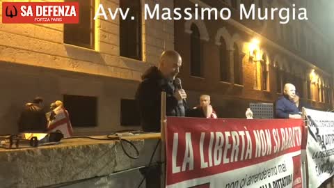 Avv. Massimo Murgia riunione in piazza garibaldi CA