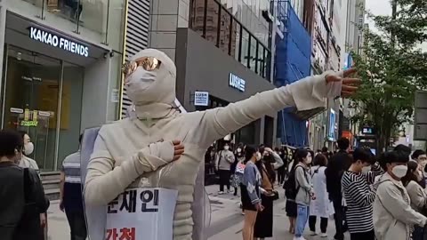 20210511_V3_S04(oKYR1k6Czo8)동해물과 백두산이_ 미이라 분장을 혼자서_
