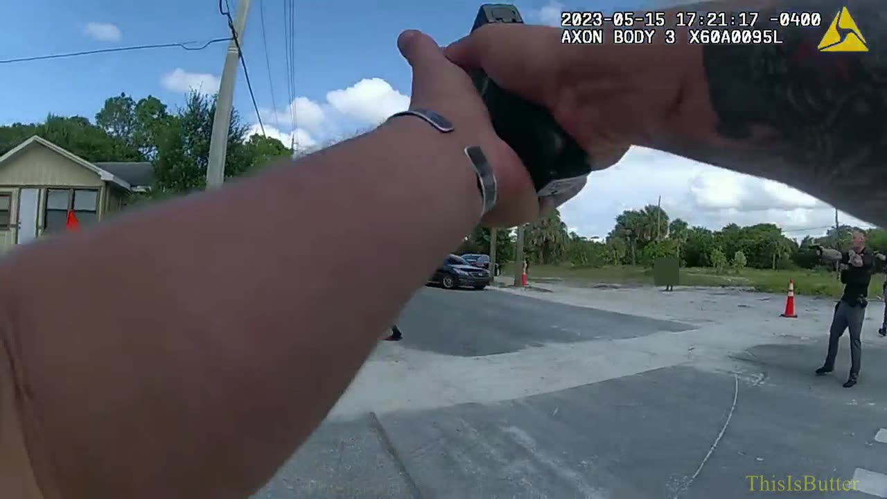 Body cam video captures officers de-escalating potential shooting in Stuart