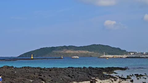 The fall sea is definitely the best in Jeju Island^^