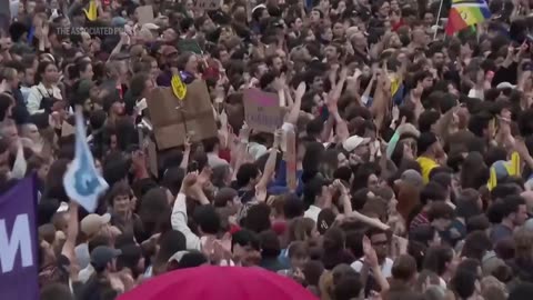 France election: Thousands protest against far-right National Rally in Paris