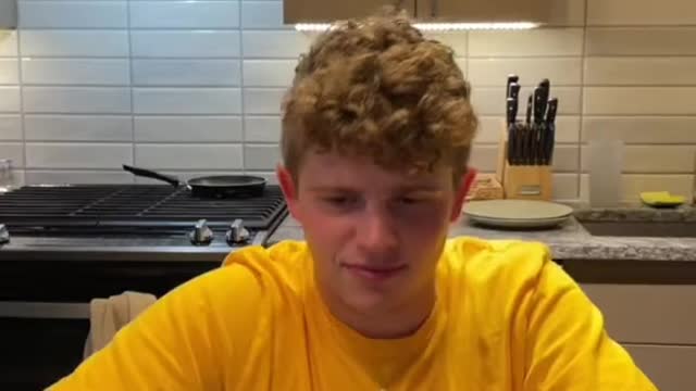 Boyfriend who eats everything