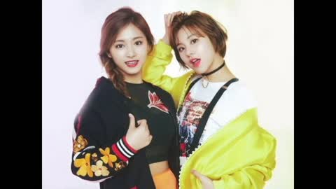 Fans Notice The Significant Height Difference Between Tzuyu And Chaeyoung!