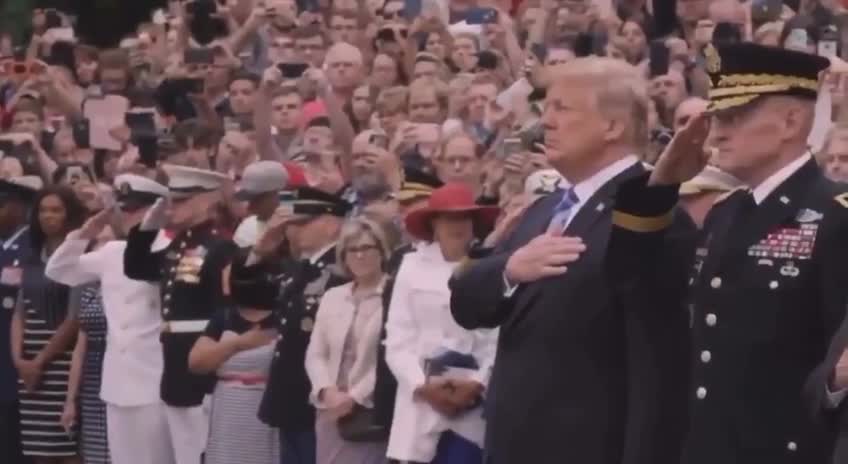 Scavino on Twitter with a touching tribute to the fallen 🇺🇸🇺🇸🇺🇸