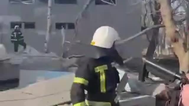 Invaders hit a school in Nikolaev
