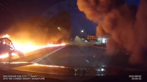 The moment when unknown missiles hit the highway in 🇷🇺Belgorod