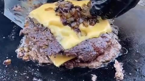 Beef Cheeseburger Making