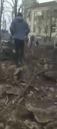 The center of Mariupol now. The Russians still "do not attack" Ukraine