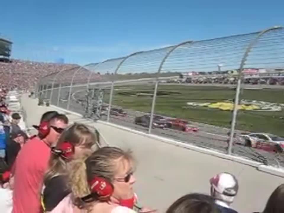 Green Flag At Kansas Speedway