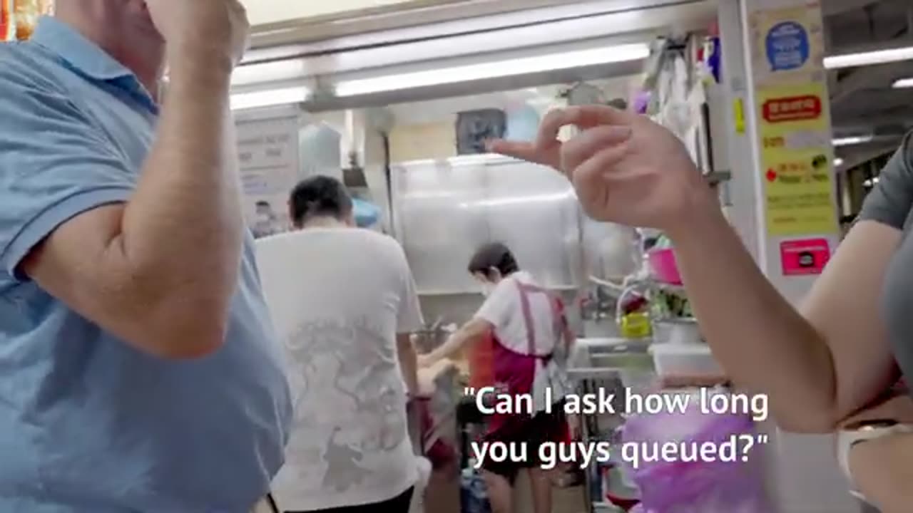 Michelin Street Food Tour: Best Hawker Dishes in Singapore