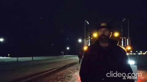 Canadian Truckers Take A Stand - LIVE From MB/US Border With Convoy Against Mandates