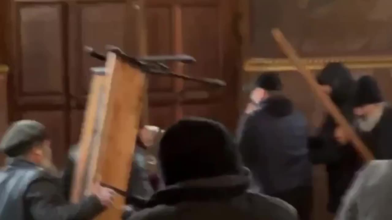 Conflict between the Orthodox Church and those who want to ban it in Cherkassy, Ukraine