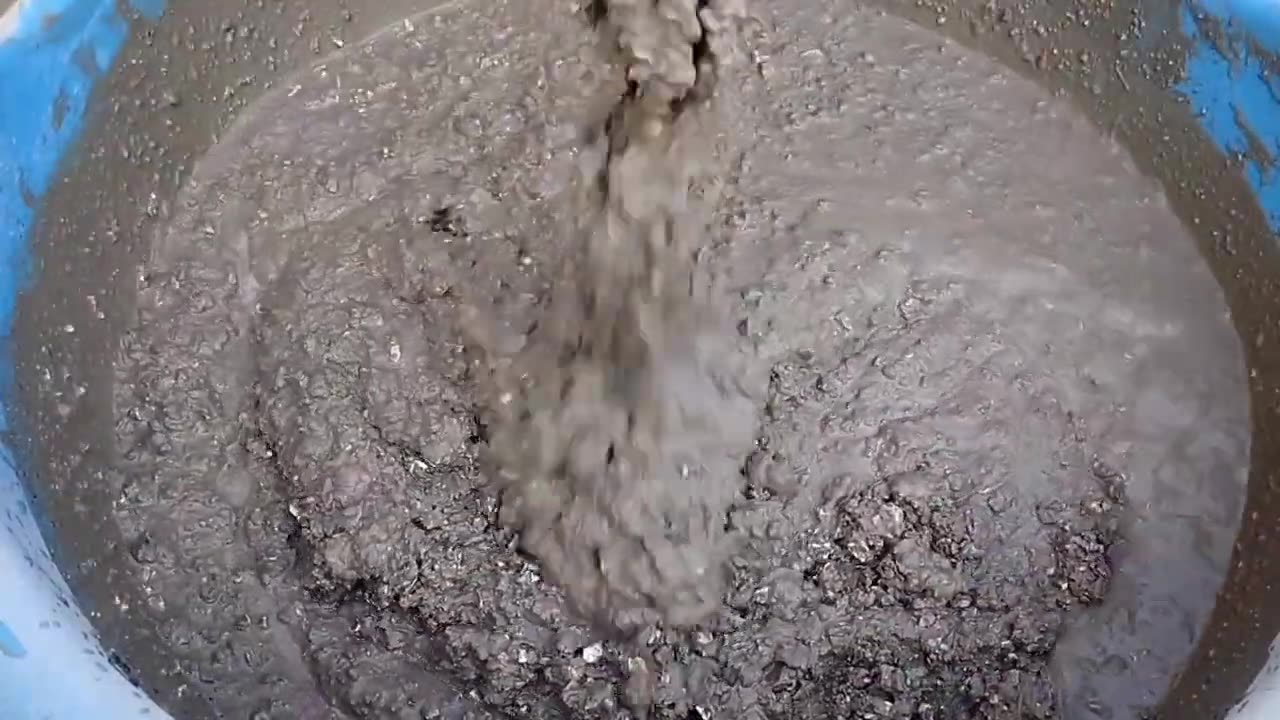 Masterpiece: White Gritty Reused Pure Cement Crumbling in Water , ASMR satisfying crushing