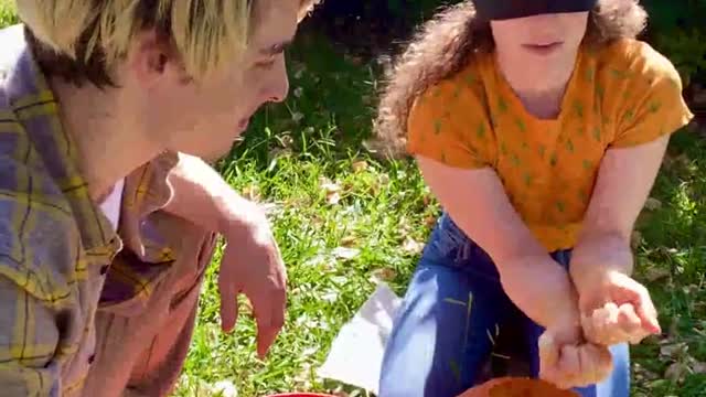 She has no idea HE IS PROPOSING ON FB LIVE!!! ❤❤