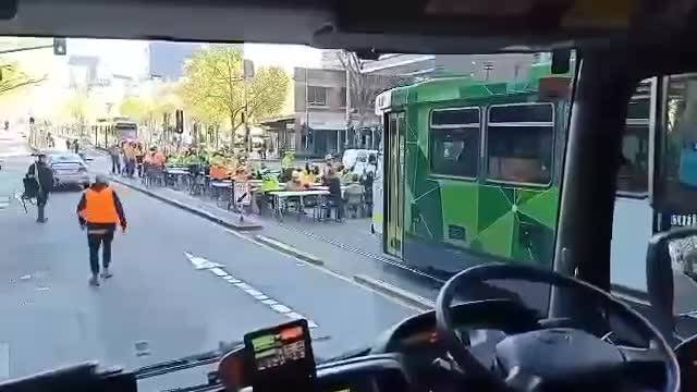 Aussie construction workers are having lunch outside in protest at covid tyranny!