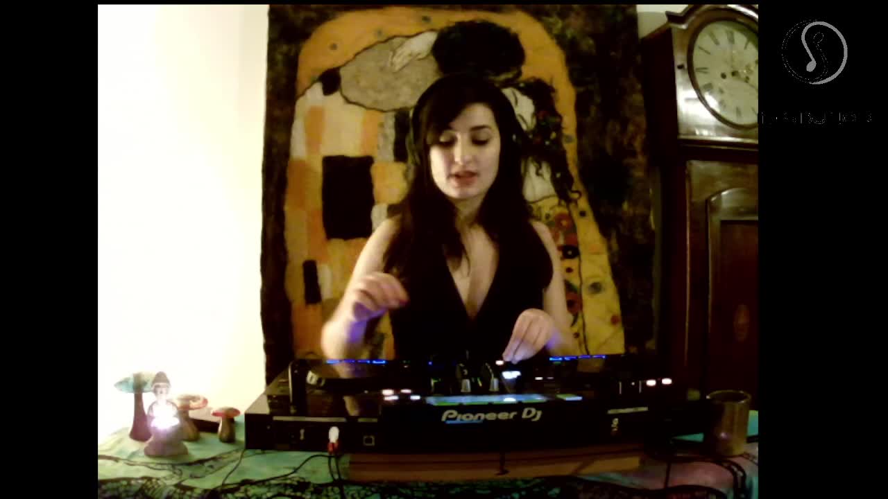 Ines Du Noir House of Freedom Live DJ Session: Pink Floyd, Madonna, R.E.M. & Ash Mix