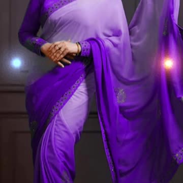 শাড়ীতে পরীমনির অসাধারণ looks...