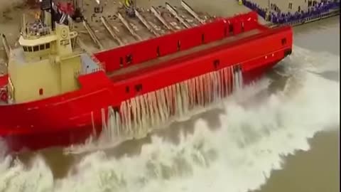 THE LARGEST SHIPS.