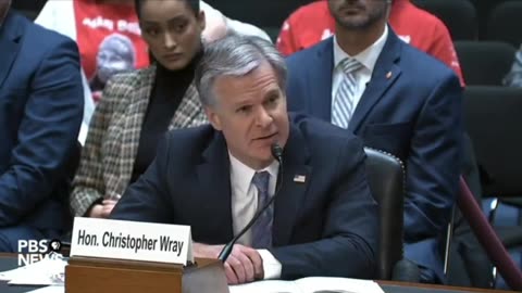 Josh Hawley questions Wray.