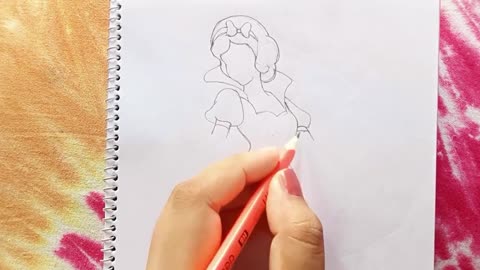 Draw A Draft Of Snow White's Upper Body