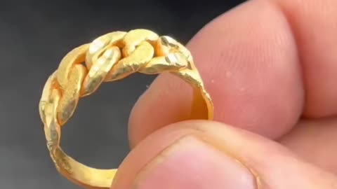 Make a super beautiful gold ring