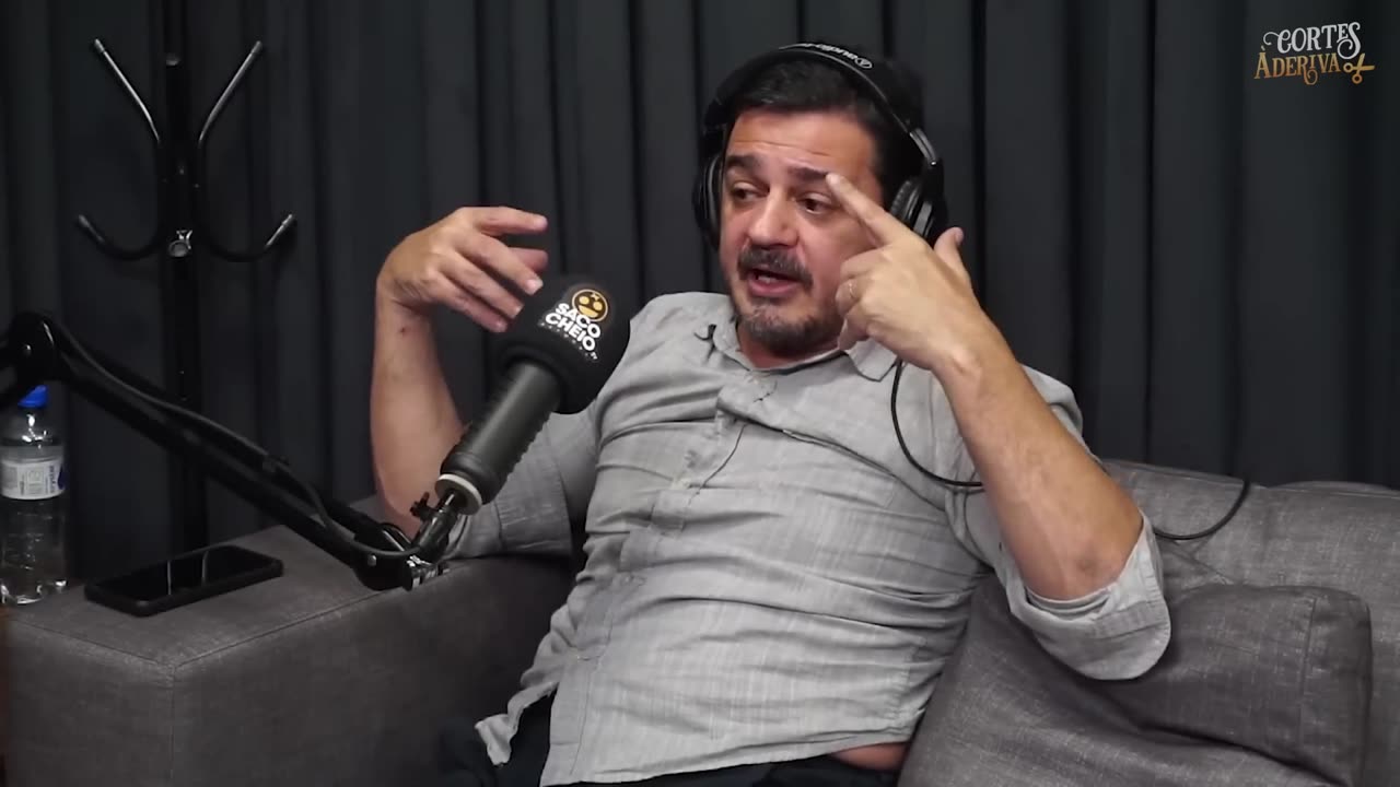 BOLSONARO FOI UM ENTREGUISTA Elias Jabbour explica À Deriva Podcast