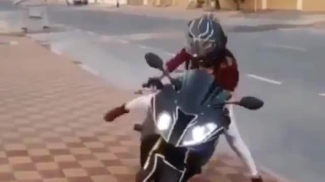 Moto girl Fail