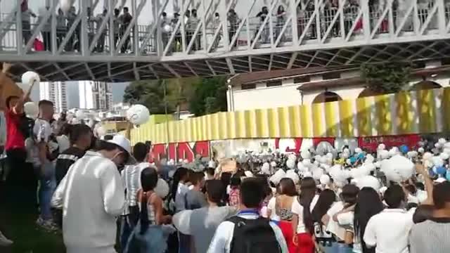 Multitudinaria manifestación en contra del crimen de Nickol Valentina