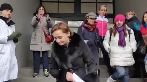 Soňa Peková: USA soud rozhodl: Pfizer musí odtajnit interní data studií.