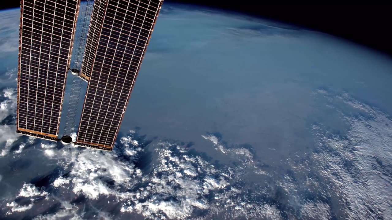 ISS Expedition 42 Time Lapse Video of Earth