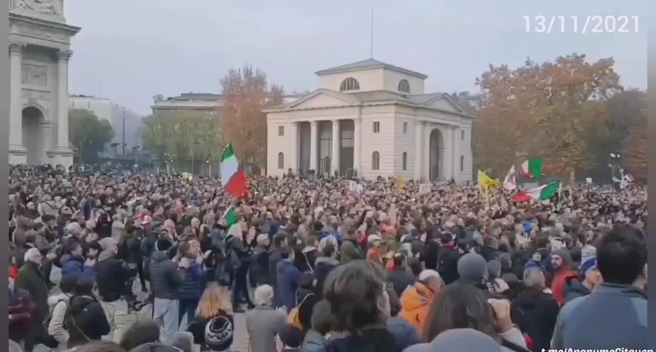 Thousands Protest in Padova Italy against the Green Pass Passport Today