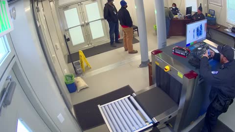 0971USCG00SouthTrailer_2021-01-06_10h00min01s520ms.mp4