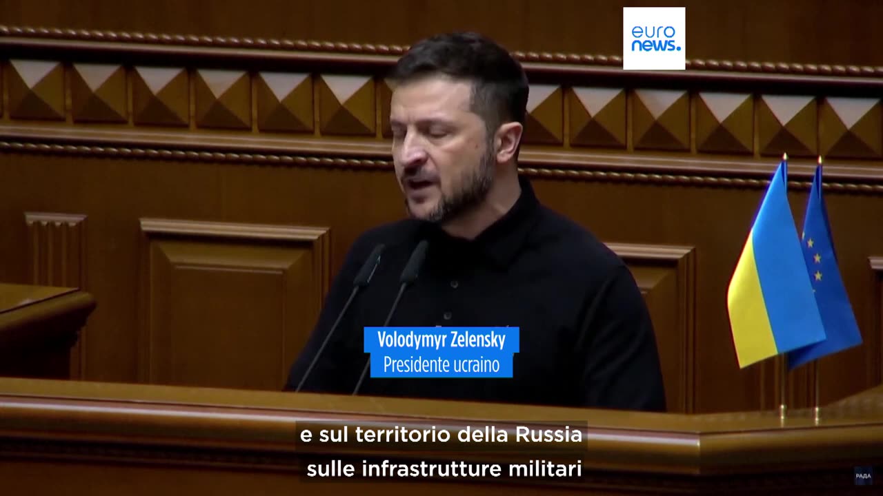 NOTIZIE DAL MONDO Zelensky presenta il 'piano per la vittoria' al parlamento ucraino.Il presidente ucraino ha indicato i punti fondamentali del suo piano per vincere la guerra contro la Russia.Tra questi ci sono l'ingresso nella NATO