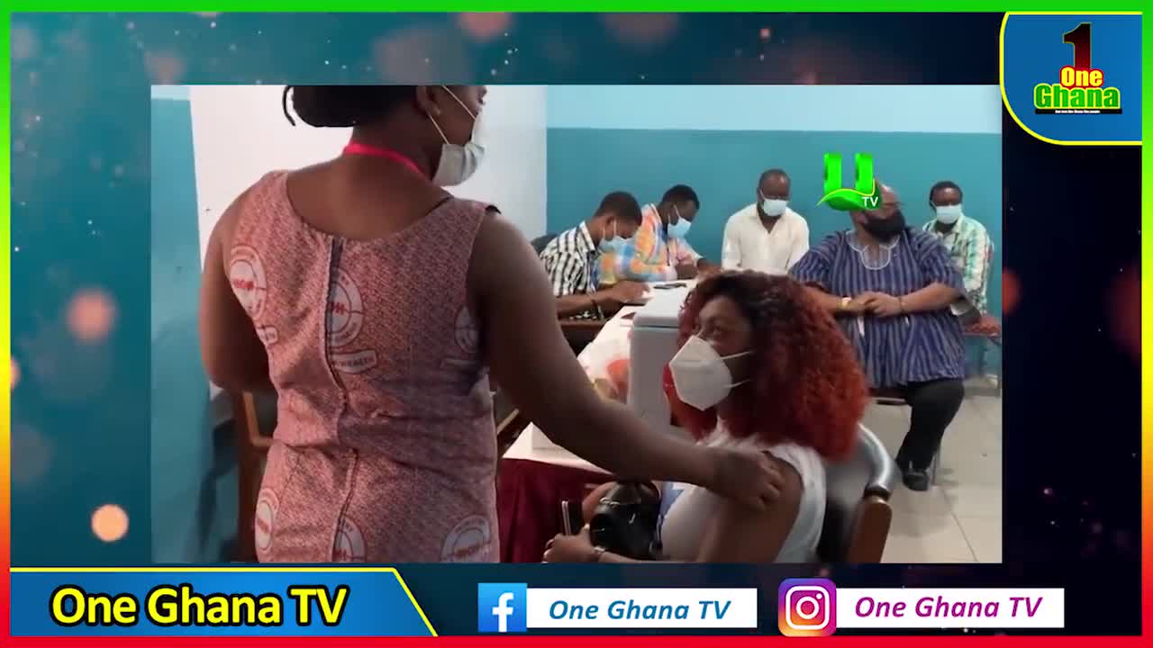 Nana Ama Mcbrown, Nana Aba, Afia Schwar, Otumfour and other celebs take their C0V19 Vαcc!ne