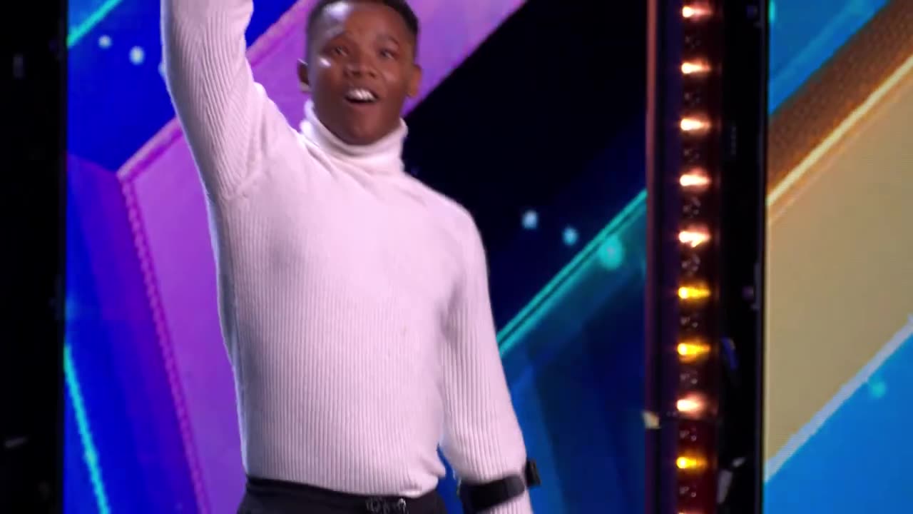 Musa Motha STUNS with moving GOLDEN BUZZER audition unforgettable Audition Britain's Got Talent.