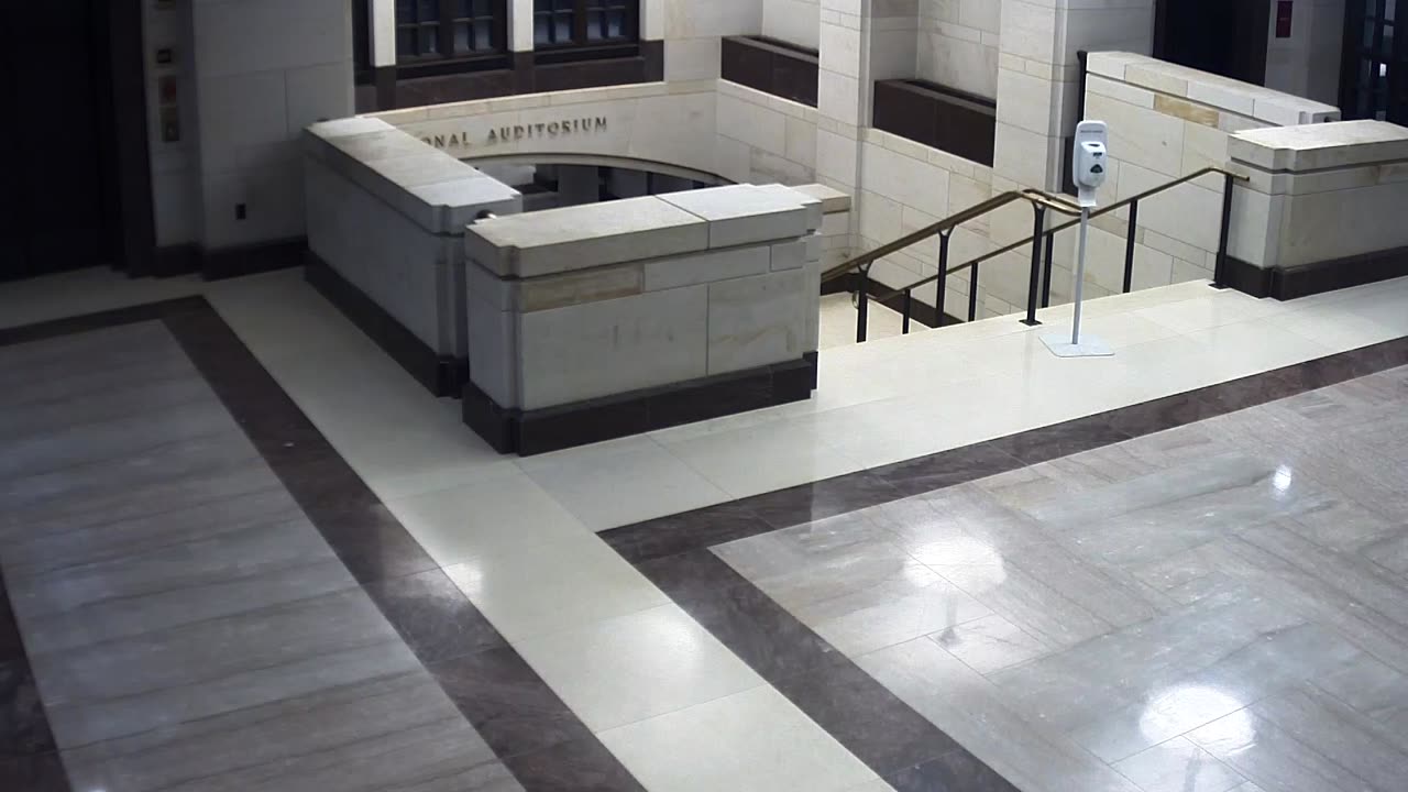 7155CVCULElevator20_2021-01-06_02h00min00s097ms.mp4