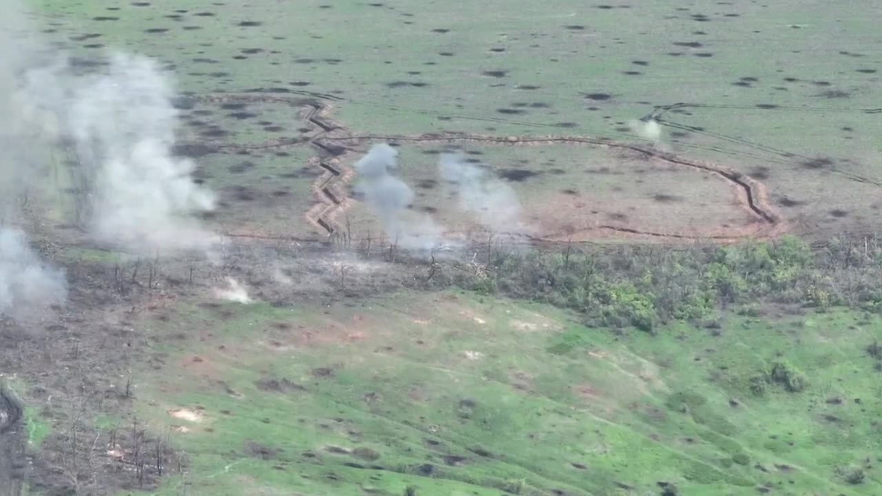 💥🇷🇺🇺🇦 Ukraine Russia War | Archive Footage: Ukrainian Tank Destroys Disabled Russian Tank | Ma | RCF