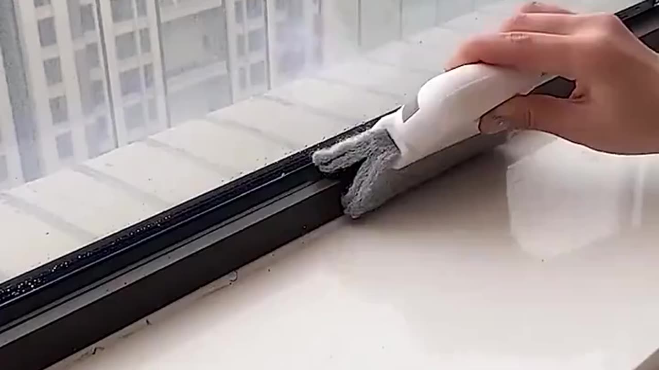 Universal Window Rail Cleaning Brush