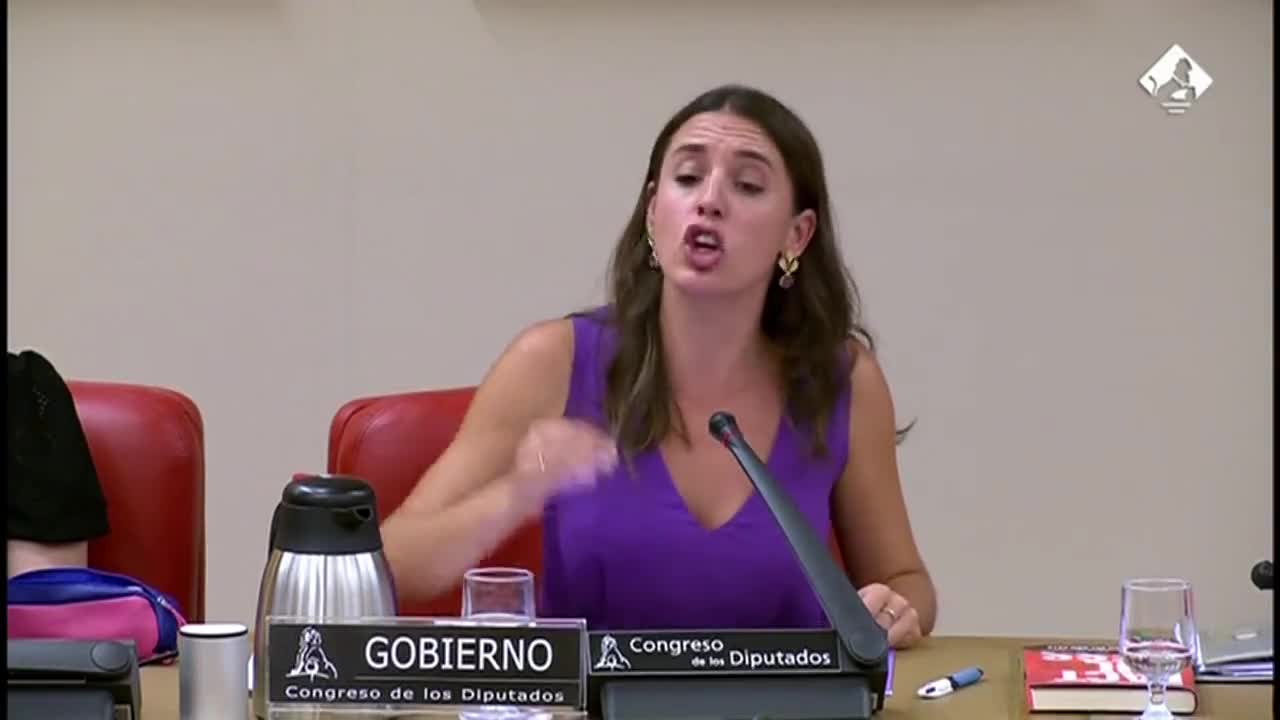 Ministra de Género apoya pedo_fili@ Irene Montero