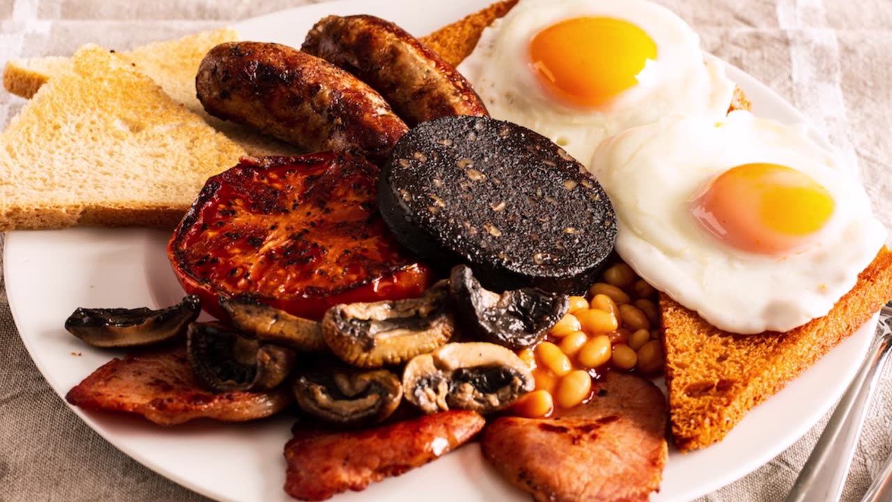 What's An English Breakfast? A Visual Feast of Classic Morning Delights