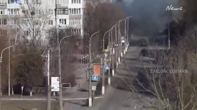 Heavy artillery strikes buildings in Borodyanka, northwest of Kyiv