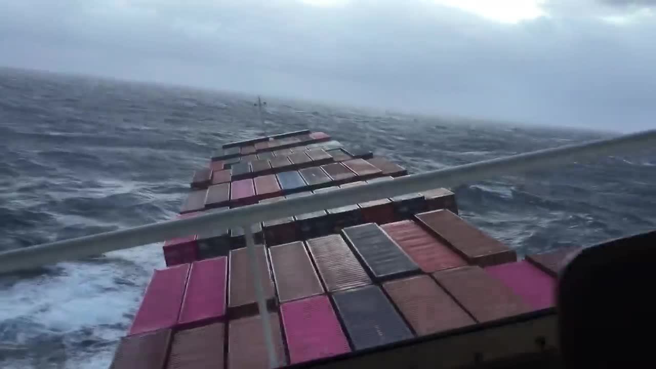 Heavy rolling in Bay of Biscay | Bayzid Point