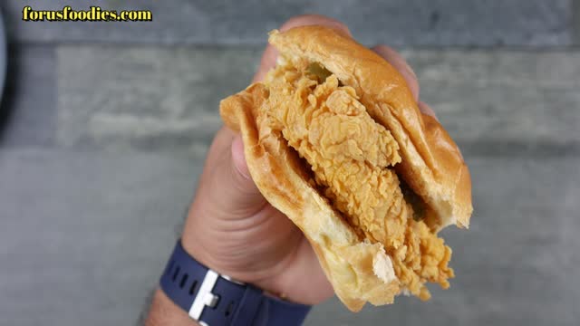 Making Popeyes Chicken Sandwich With Strips